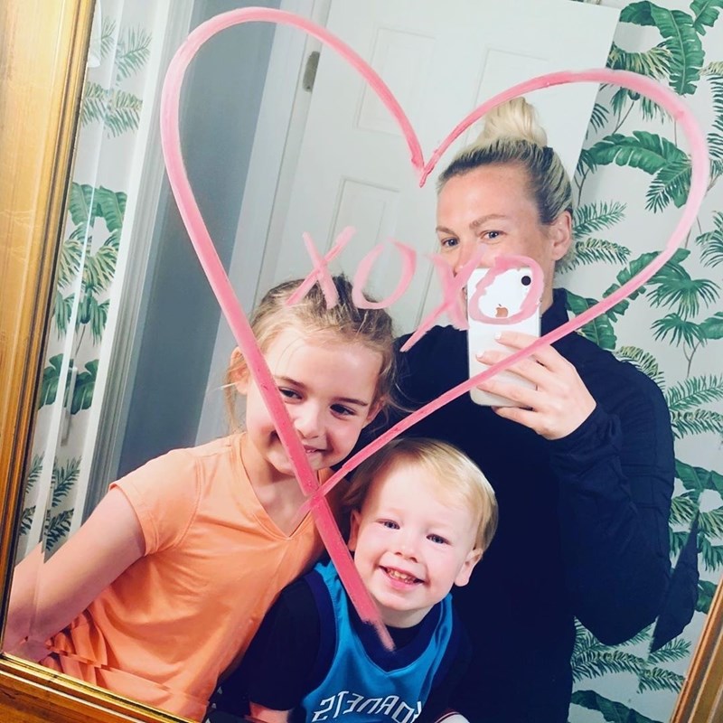 Μια μεγάλη καρδιά από την Clinique και όλους εμάς στους εργαζόμενους της περίθαλψης - εικόνα 5