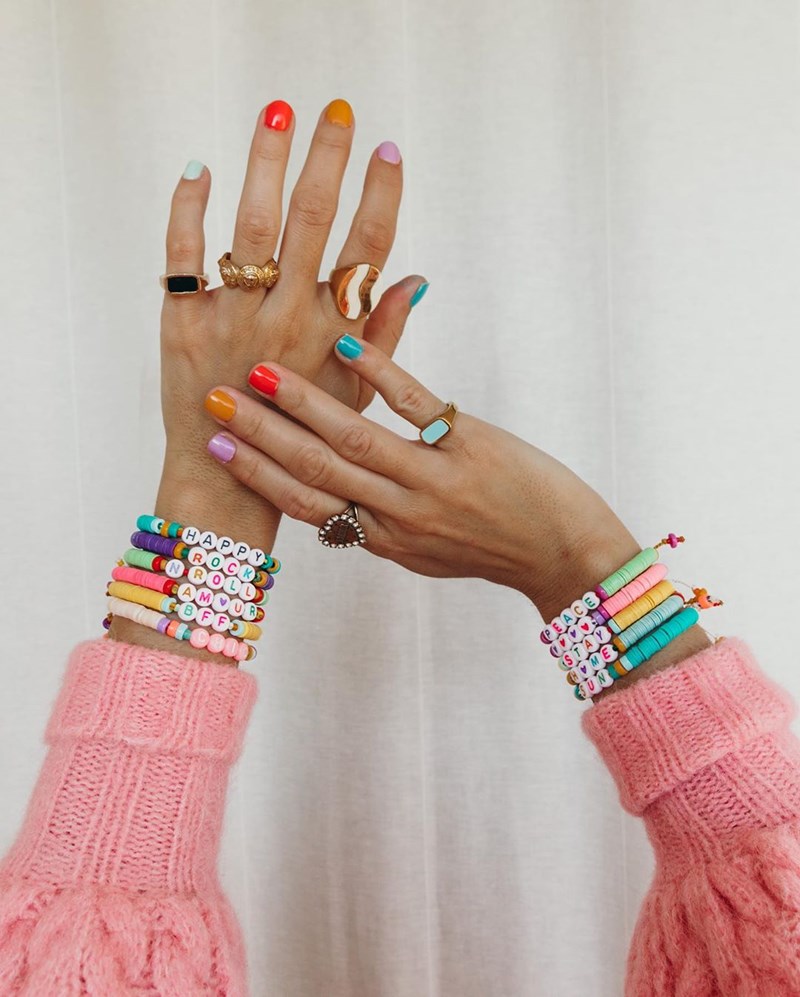 Tα funky αξεσουάρ είναι super hot τώρα και σου έχουμε τα ομορφότερα κομμάτια - εικόνα 1