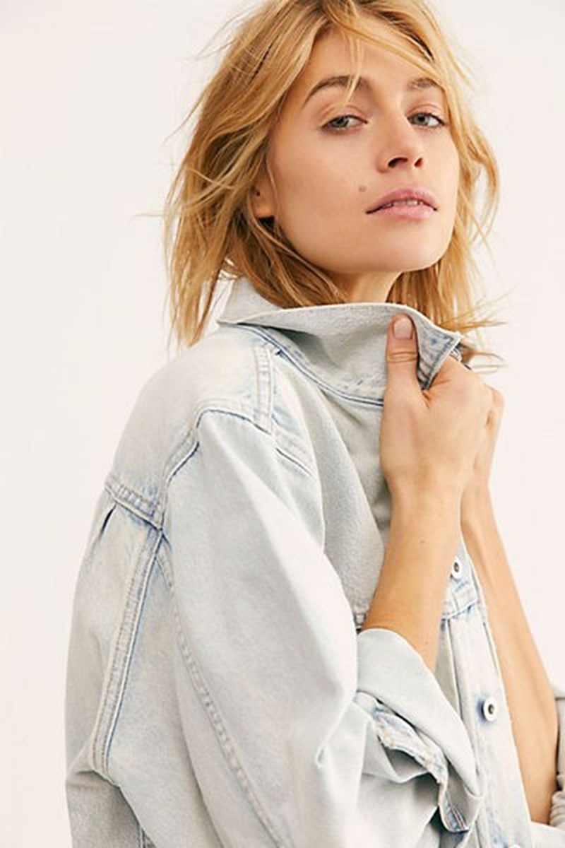 Το denim jacket λείπει από την ντουλάπα σου; Δες 11 σχέδια που θα αγαπήσεις - εικόνα 4