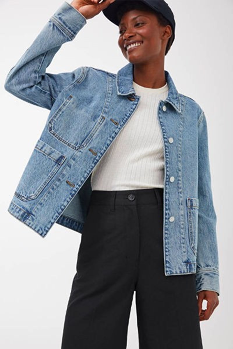 Το denim jacket λείπει από την ντουλάπα σου; Δες 11 σχέδια που θα αγαπήσεις - εικόνα 11