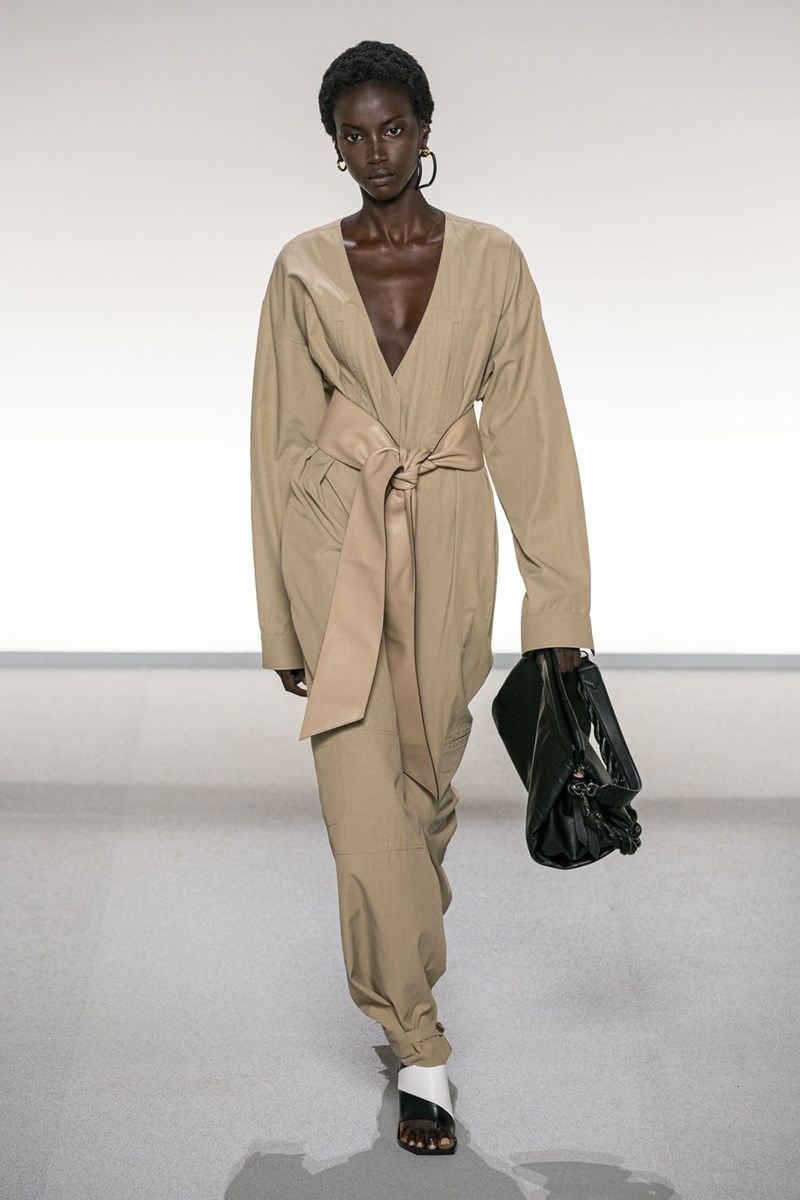 Δεν υπάρχουν δεύτερες σκέψεις! Αυτό το ρούχο πρέπει να γίνει δικό σου #asap - εικόνα 12