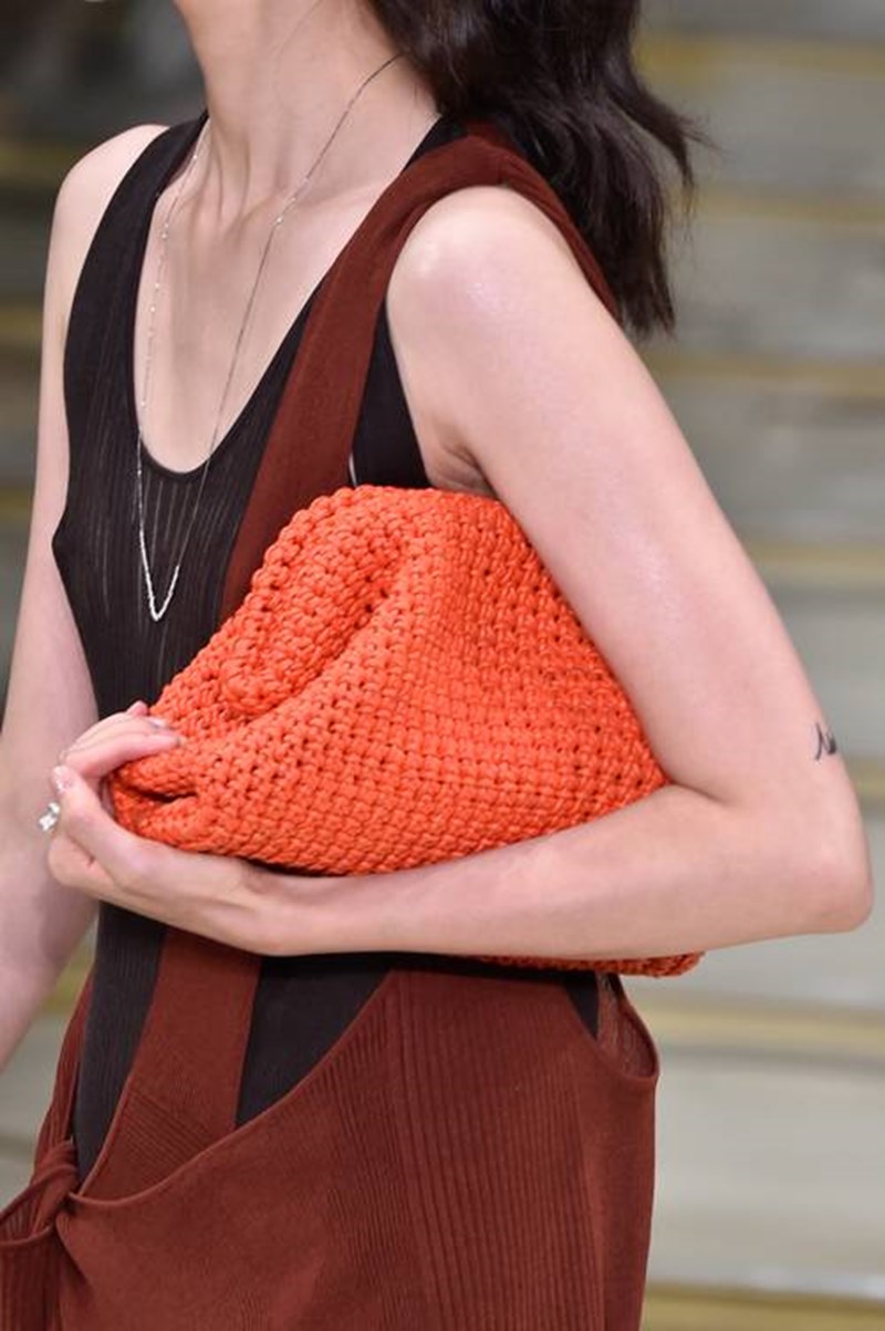 Βρήκαμε τα μεγαλύτερα bag trends και σου τα συστήνουμε ανεπιφύλακτα - εικόνα 6