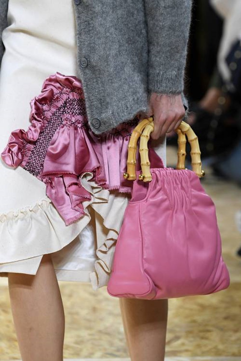 Βρήκαμε τα μεγαλύτερα bag trends και σου τα συστήνουμε ανεπιφύλακτα - εικόνα 2