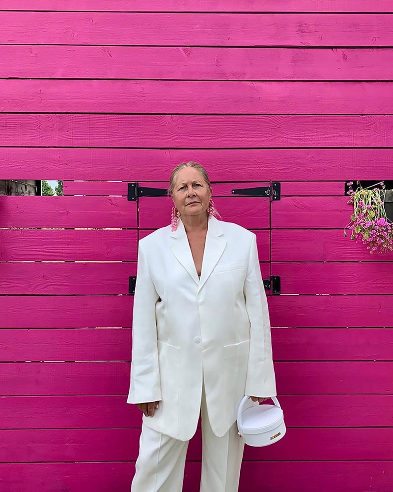 Στη νέα καμπάνια του σχεδιαστή Jacquemus πρωταγωνιστεί η γιαγιά του - εικόνα 2