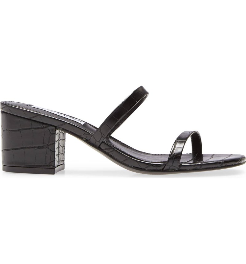 Δεν έχεις μαύρα πέδιλα; Δες 10+1 σχέδια που μας έχουν πάρει το μυαλό - εικόνα 9