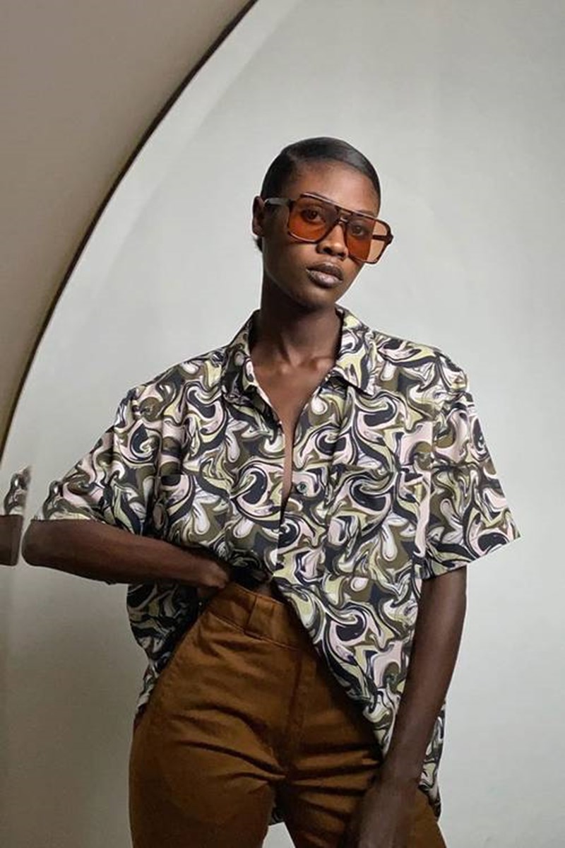 Κοντομάνικο Πουκάμισο: Κι όμως αυτό είναι το must have του φετινού καλοκαιριού - εικόνα 5