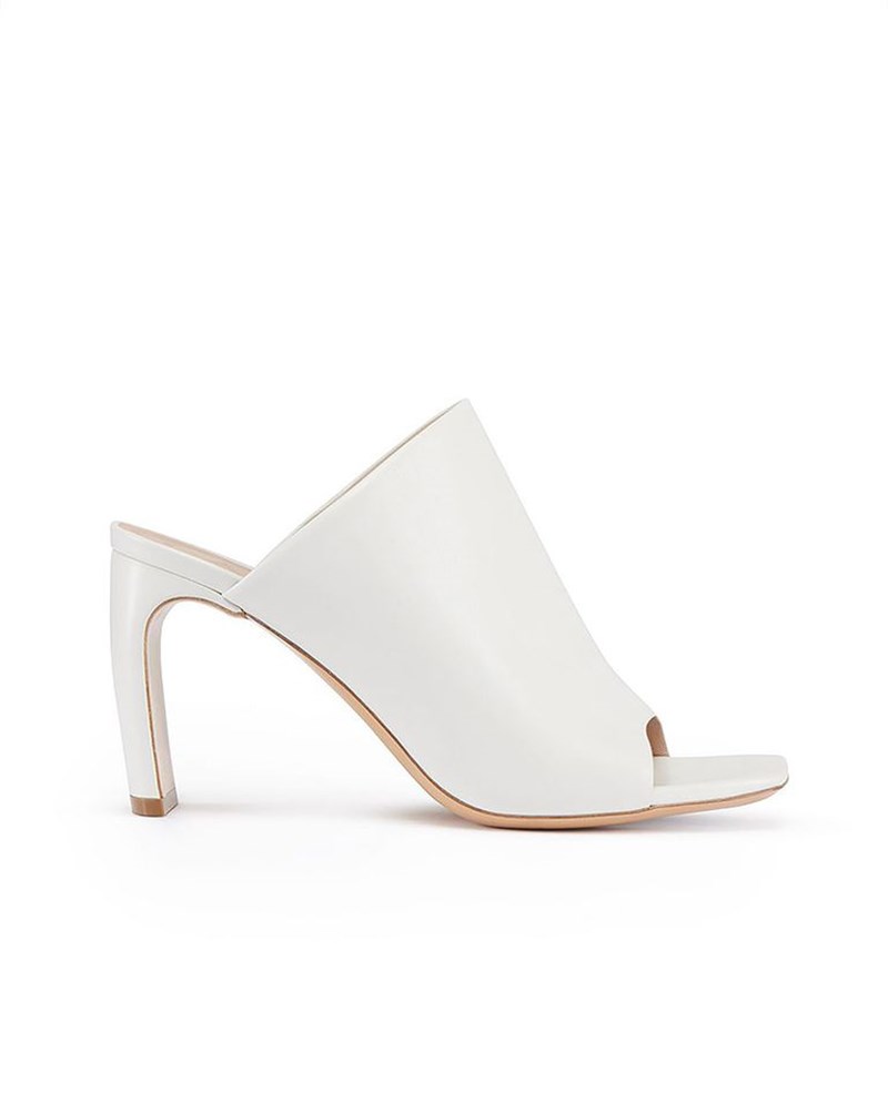 10 κομμάτια που θα σε πείσουν να φοράς μόνο λευκό - εικόνα 8