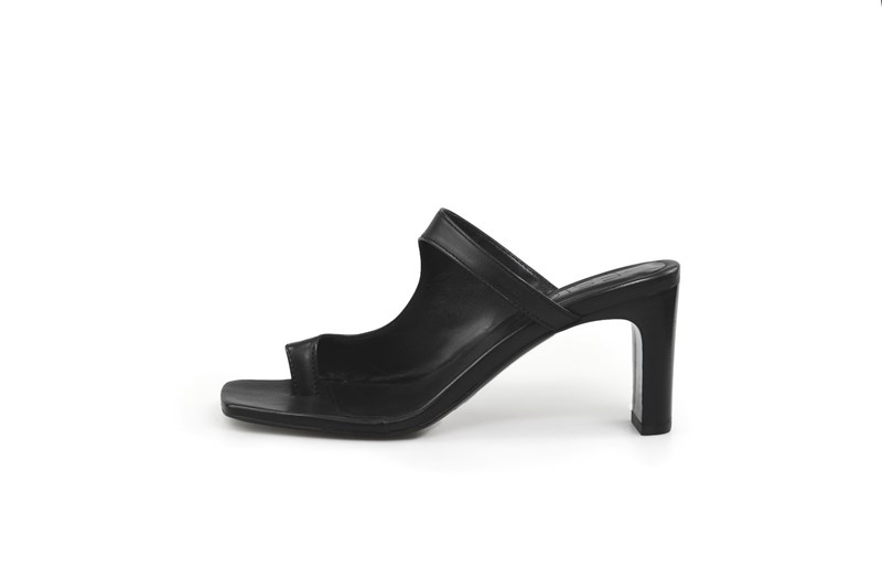 Mid heels: Έχεις και εσύ εμμονή με τα μεσαία τακούνια; - εικόνα 5