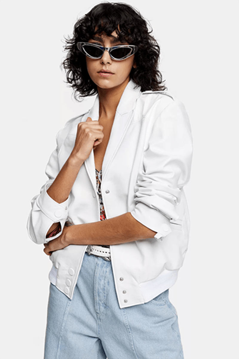 Αντί για denim jacket φέτος θα φορέσουμε super stylish ανοιχτόχρωμα πανωφόρια. Είσαι μαζί μας; - εικόνα 5