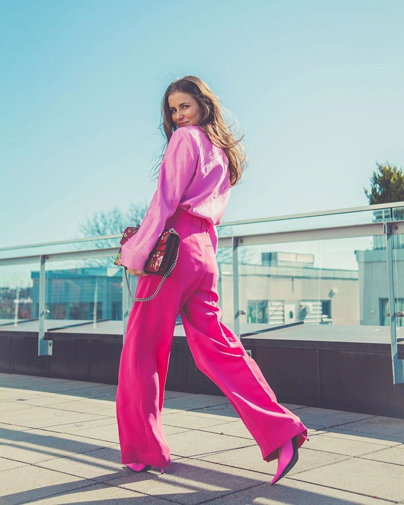 Κορίτσια στα ροζ: Κλισέ ή ό,τι πιο stylish μπορείς να κάνεις τώρα; #StreetStyle - εικόνα 2