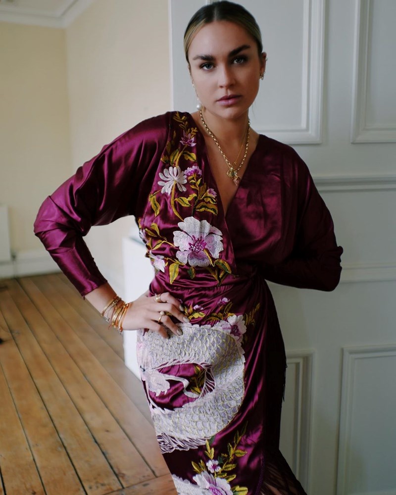 Κλείσε στα συρτάρια σου την λουλουδένια άνοιξη που δεν χάρηκες φέτος με 12+1 κορυφαίες floral αγορές! - εικόνα 1