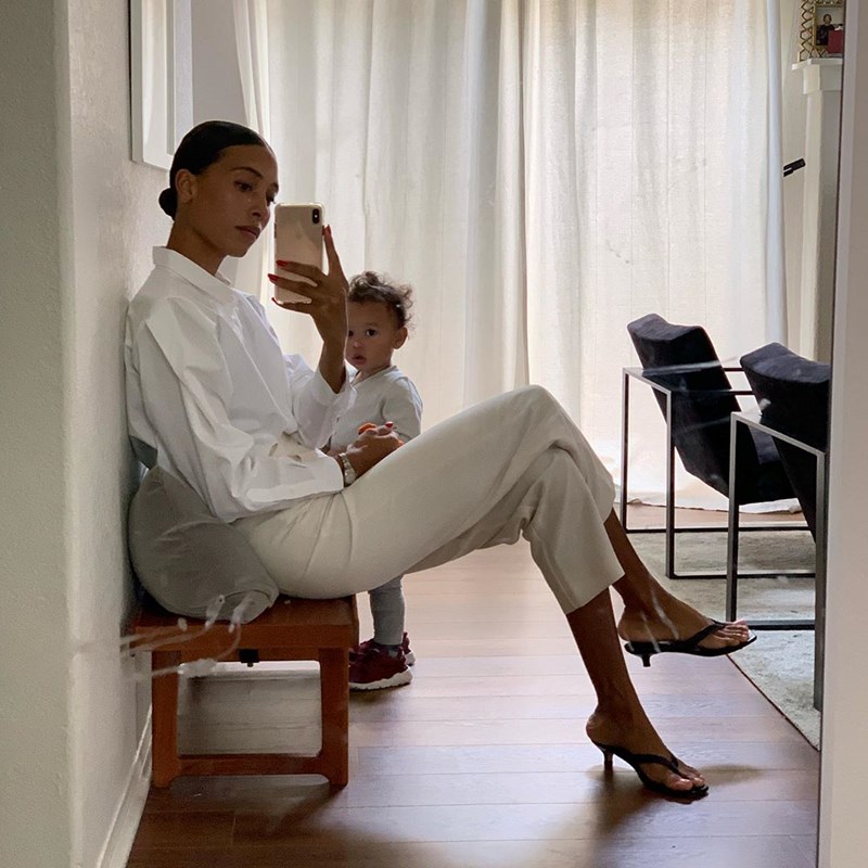 Αν θέλεις το στυλ σου να θυμίζει fashion editor χρειάζεσαι τώρα αυτά τα κομμάτια - εικόνα 3