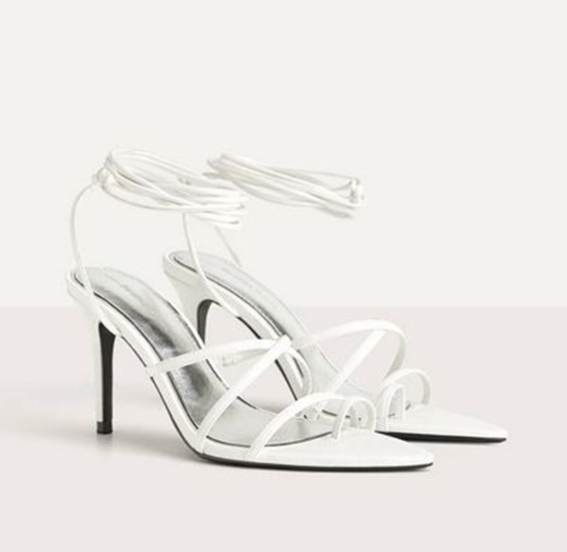 Μόλις αγοράσαμε τα πέδιλα που θα φοράμε non stop όλο το καλοκαίρι (+8 εναλλακτικές) - εικόνα 3