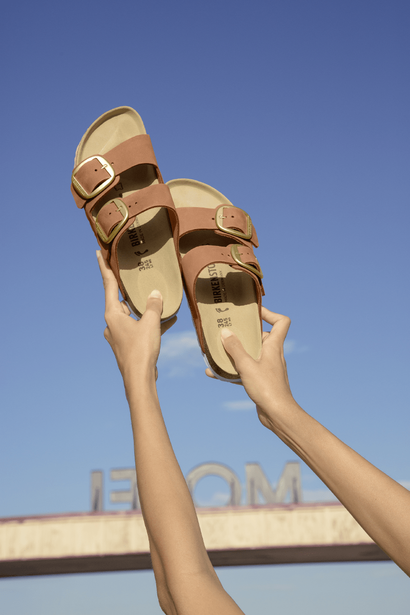 Tα σανδάλια που έγιναν συνώνυμο του καλοκαιριού - εικόνα 2