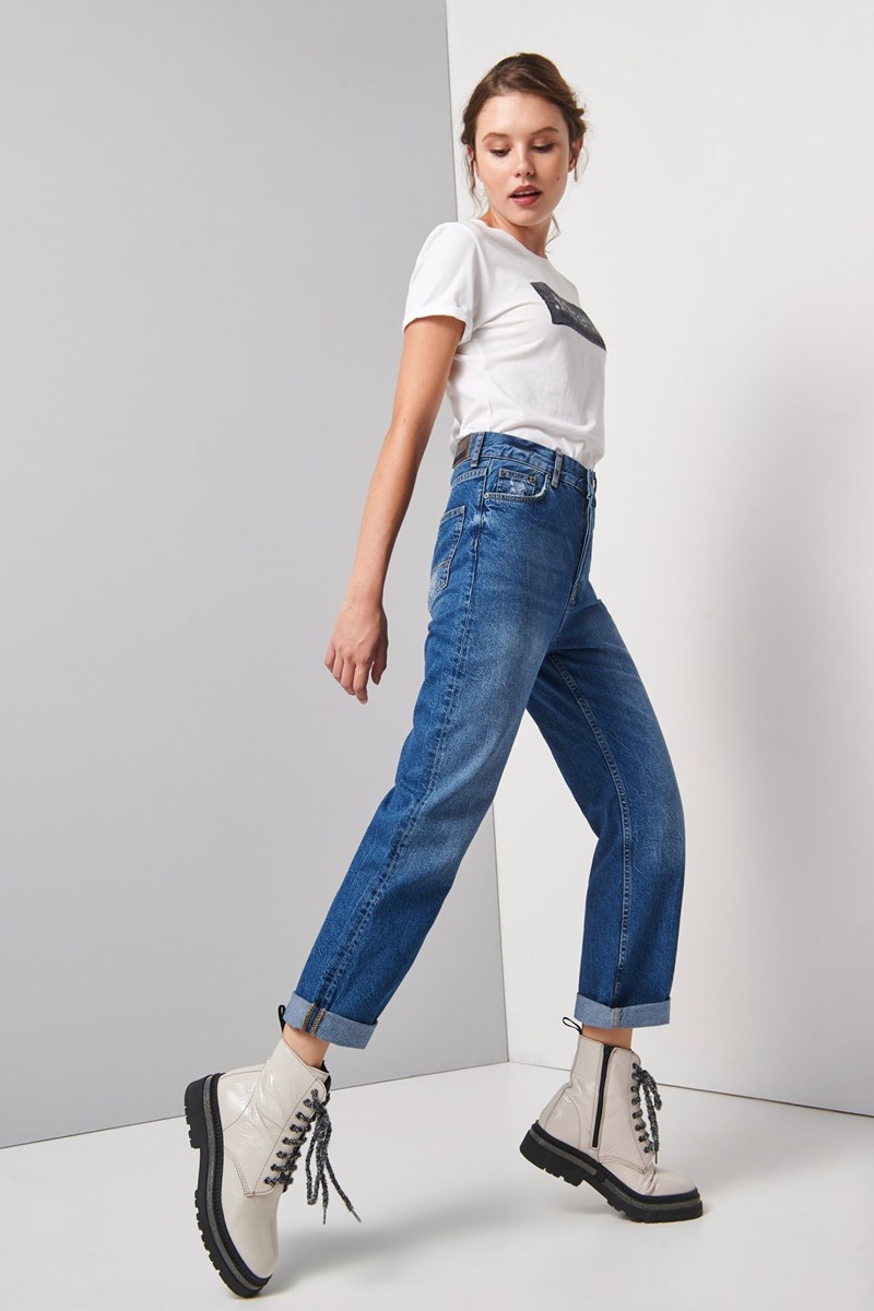 Αυτά τα boyfriend τζην είναι πιο σέξυ και από skinny - εικόνα 6