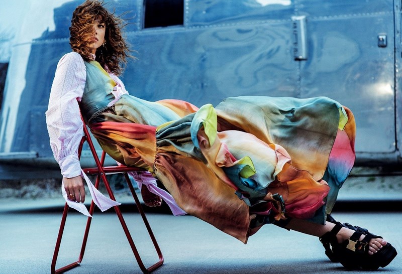 Wind Of Change: 5 ζωηρά look μας ταξιδεύουν στο ωραιότερο καλοκαίρι - εικόνα 2