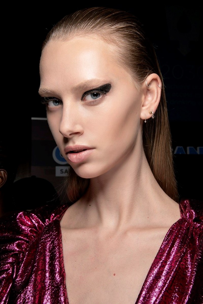 Τρία νέα προϊόντα που θα σου χαρίσουν ακαταμάχητο βλέμμα - εικόνα 1