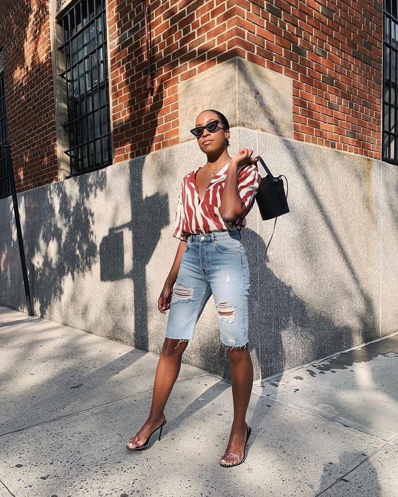 Αυτό το μήκος πρέπει να έχουν τα ντένιμ σορτς του καλοκαιριού - εικόνα 1