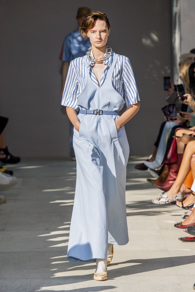 Θα γίνουμε κουραστικές αν σου υπενθυμίσουμε (για ακόμα μια φορά) πόσο χρειάζεσαι ένα ριγέ πουκάμισο; - εικόνα 6