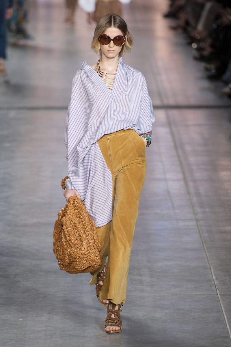 Θα γίνουμε κουραστικές αν σου υπενθυμίσουμε (για ακόμα μια φορά) πόσο χρειάζεσαι ένα ριγέ πουκάμισο; - εικόνα 2