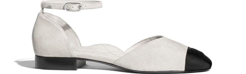 Η Chanel υπογράφει για ακόμα μια φορά τα πιο elegant shoes του καλοκαιριού - εικόνα 9