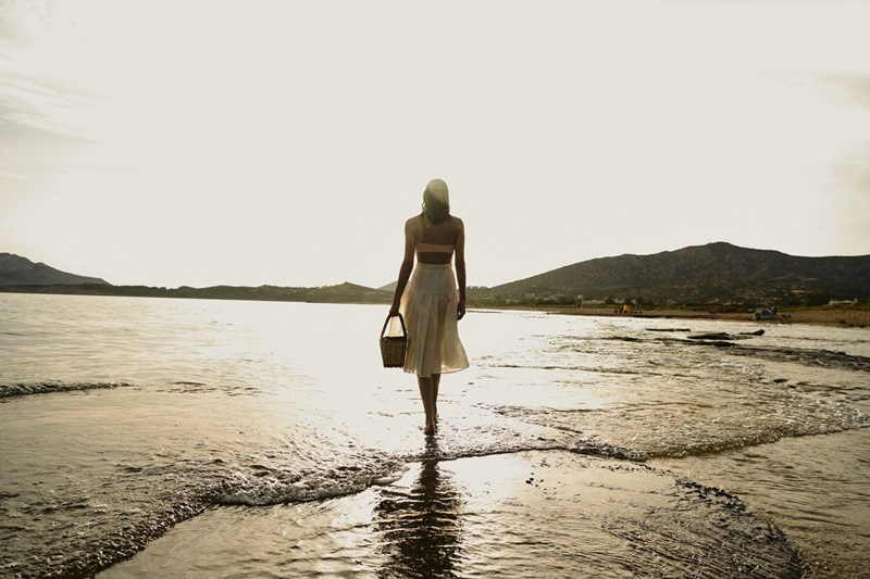 Greek Chic: Οι ολοκαίνουριες τσάντες με ελληνική υπογραφή - εικόνα 1