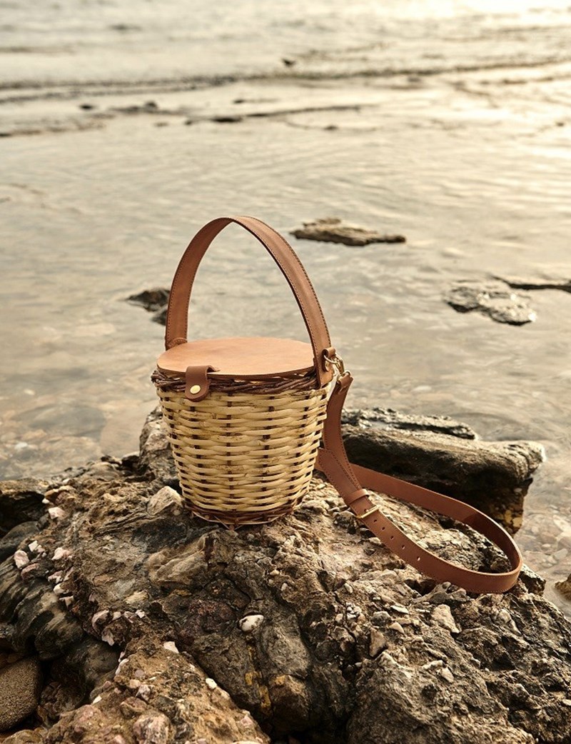 Greek Chic: Οι ολοκαίνουριες τσάντες με ελληνική υπογραφή - εικόνα 5