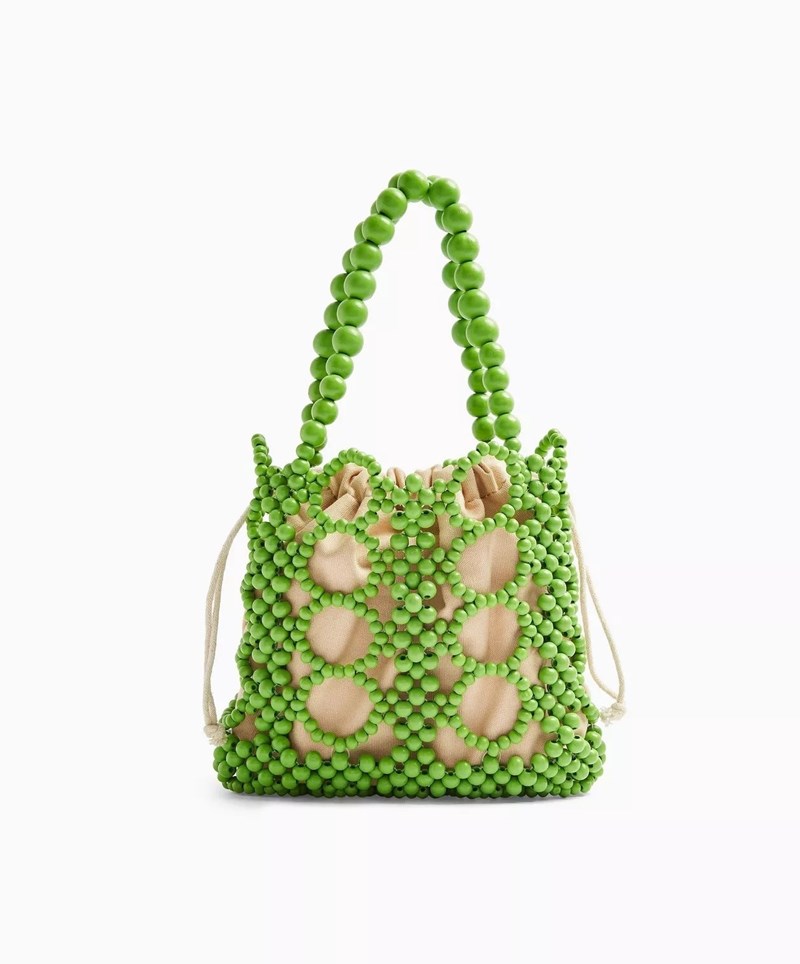 Beaded bags: Οι τσάντες με χάντρες είναι απόλυτη τάση - εικόνα 5