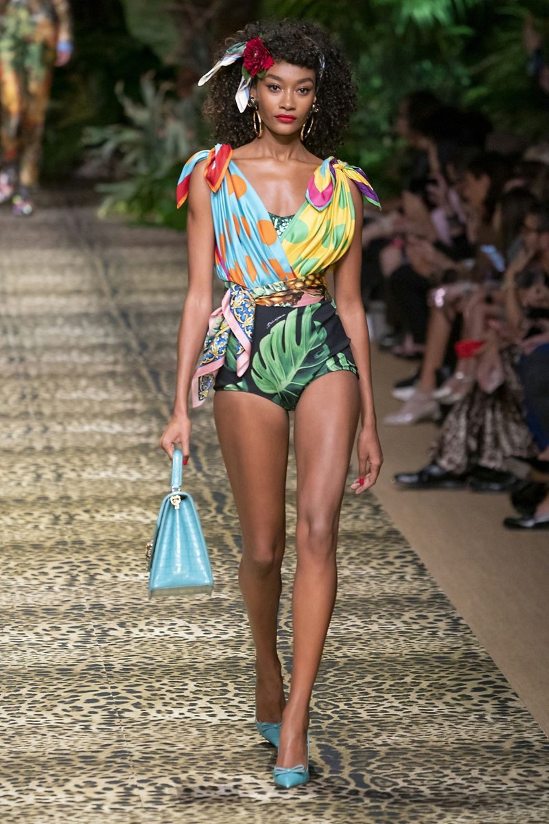 (Super!) Hot Right Now: Τα καυτά σορτσάκια είναι τάση φέτος και αν δεν τα βάλεις τώρα, τότε πότε; - εικόνα 2