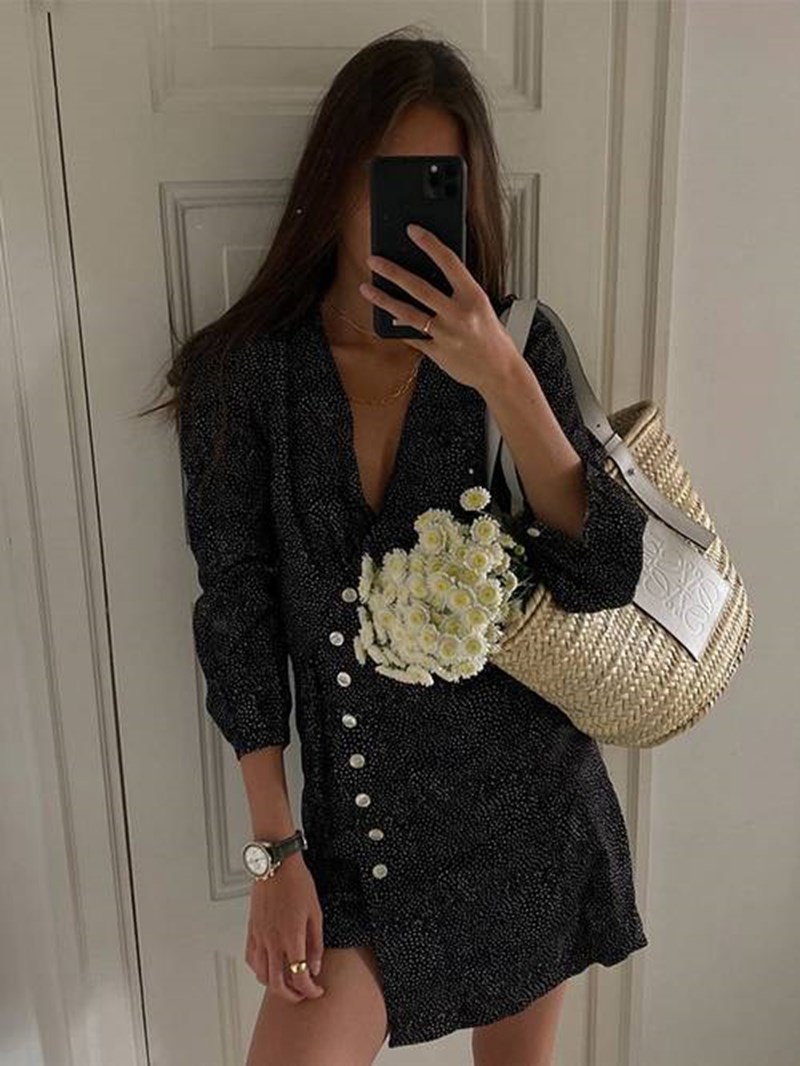 Τα fashion girls μίλησαν: Αυτή είναι η τοπ τσάντα του καλοκαιριού - εικόνα 1