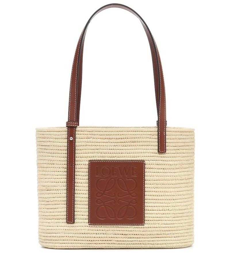 Τα fashion girls μίλησαν: Αυτή είναι η τοπ τσάντα του καλοκαιριού - εικόνα 6