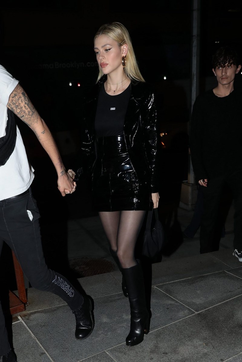 Nicola Peltz: Η σύντροφος του Brooklyn Beckham έχει και τρομερό στυλ - εικόνα 11