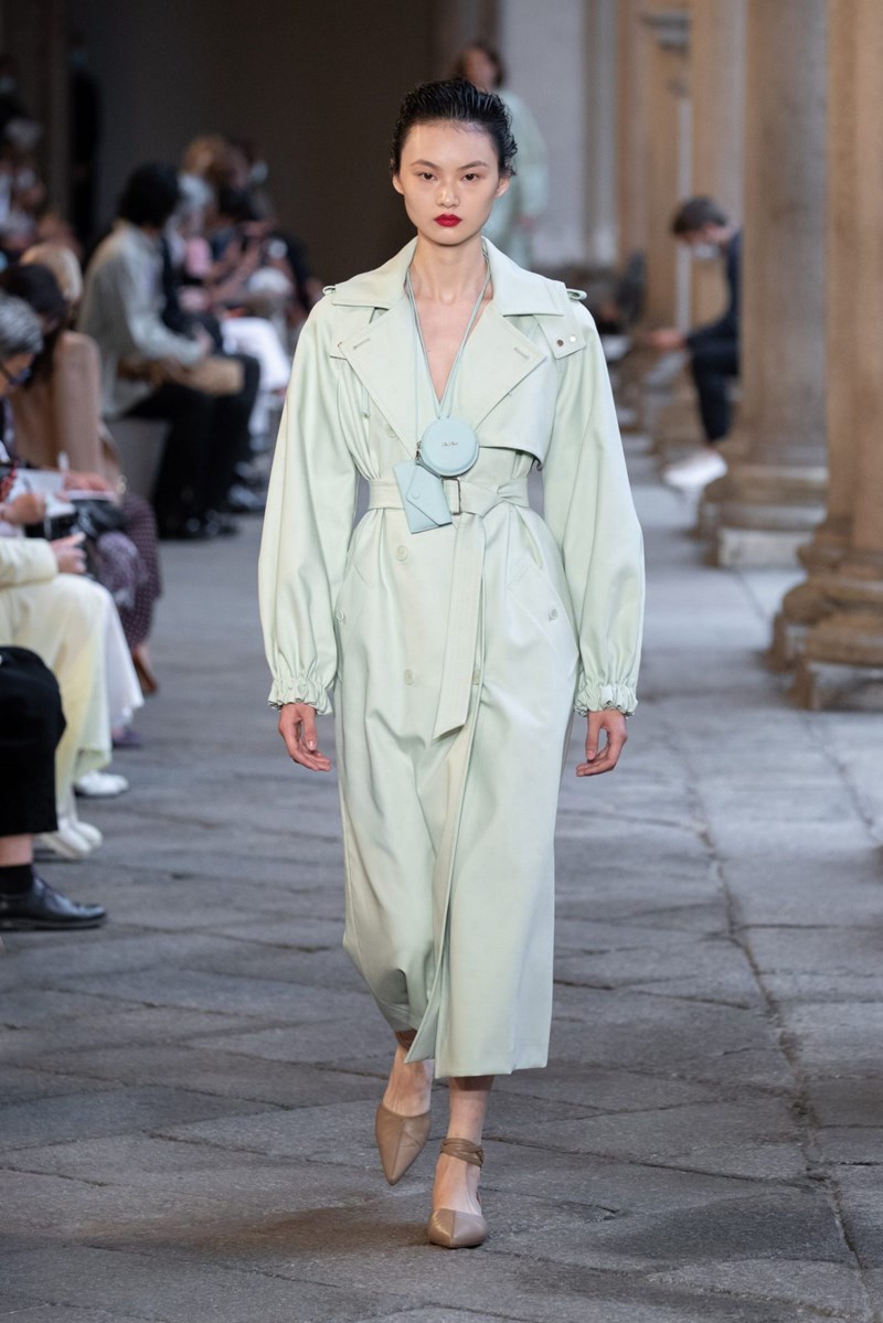 Το show του οίκου Max Mara στην Εβδομάδα Μόδας του Μιλάνου - εικόνα 5