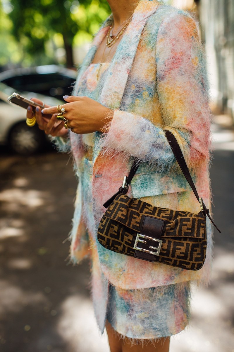 Οι τσάντες που πρωταγωνιστούν τώρα στο street style - εικόνα 3