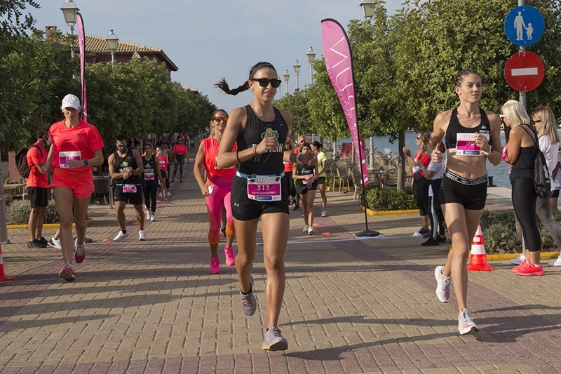 ELLE RUN: Τρέξαμε όλοι μαζί για τις γυναίκες από... απόσταση - εικόνα 21