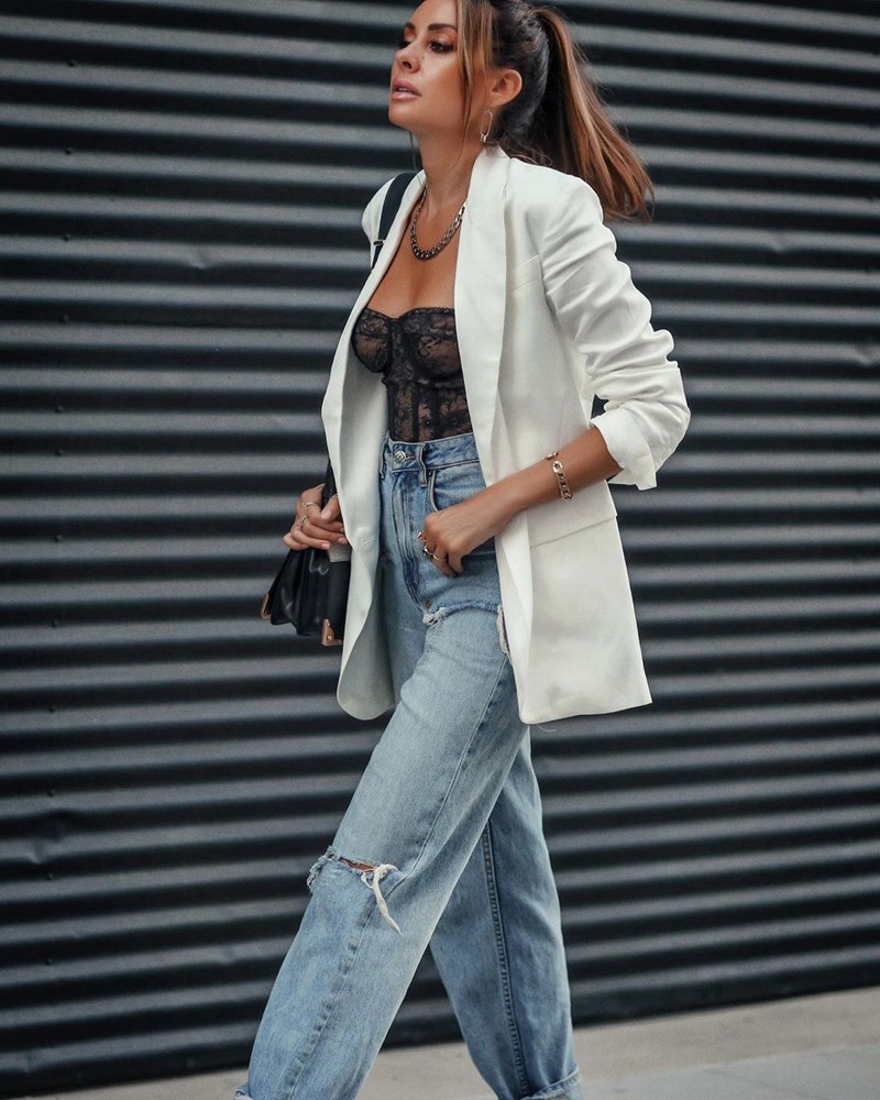 Ποιος είπε ότι το casual δεν είναι και σέξυ; 10+1 street style σκέτη μαγεία - εικόνα 2