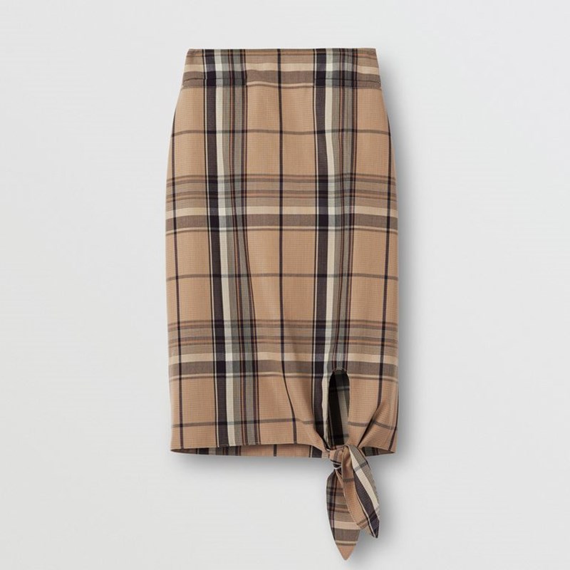 Καρό φούστα, Burberry.