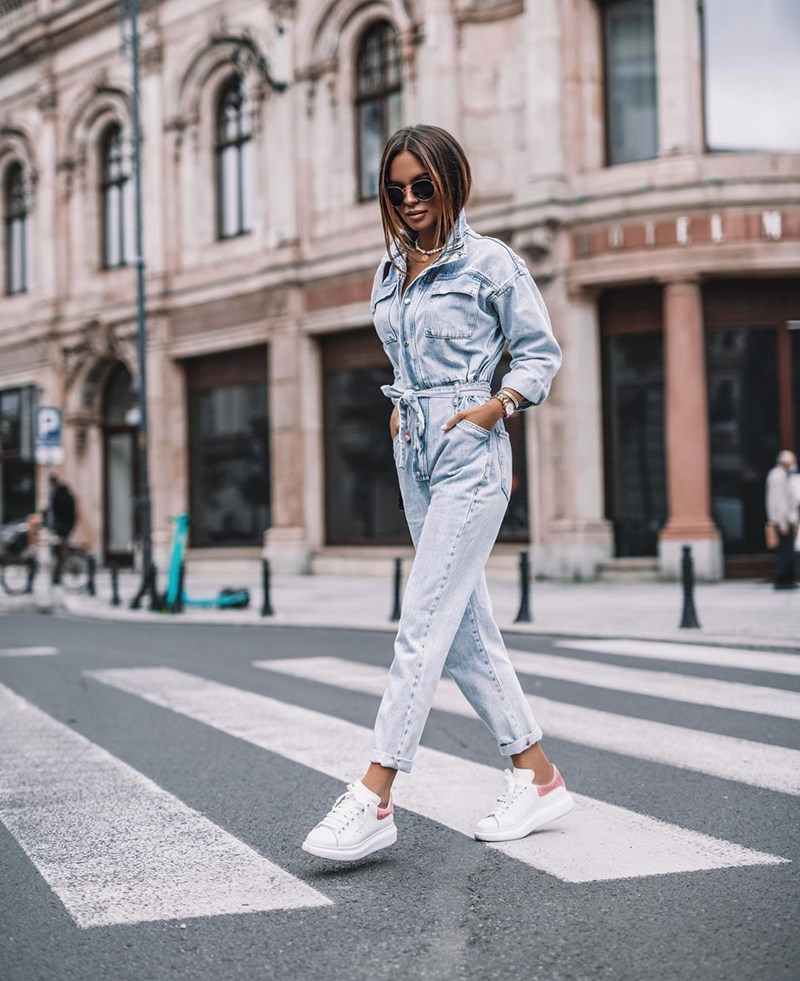Επιτέλους σαββατοκύριακο: 7 casual look για να είσαι με διαφορά η πιο καλοντυμένη στις βόλτες σου - εικόνα 1