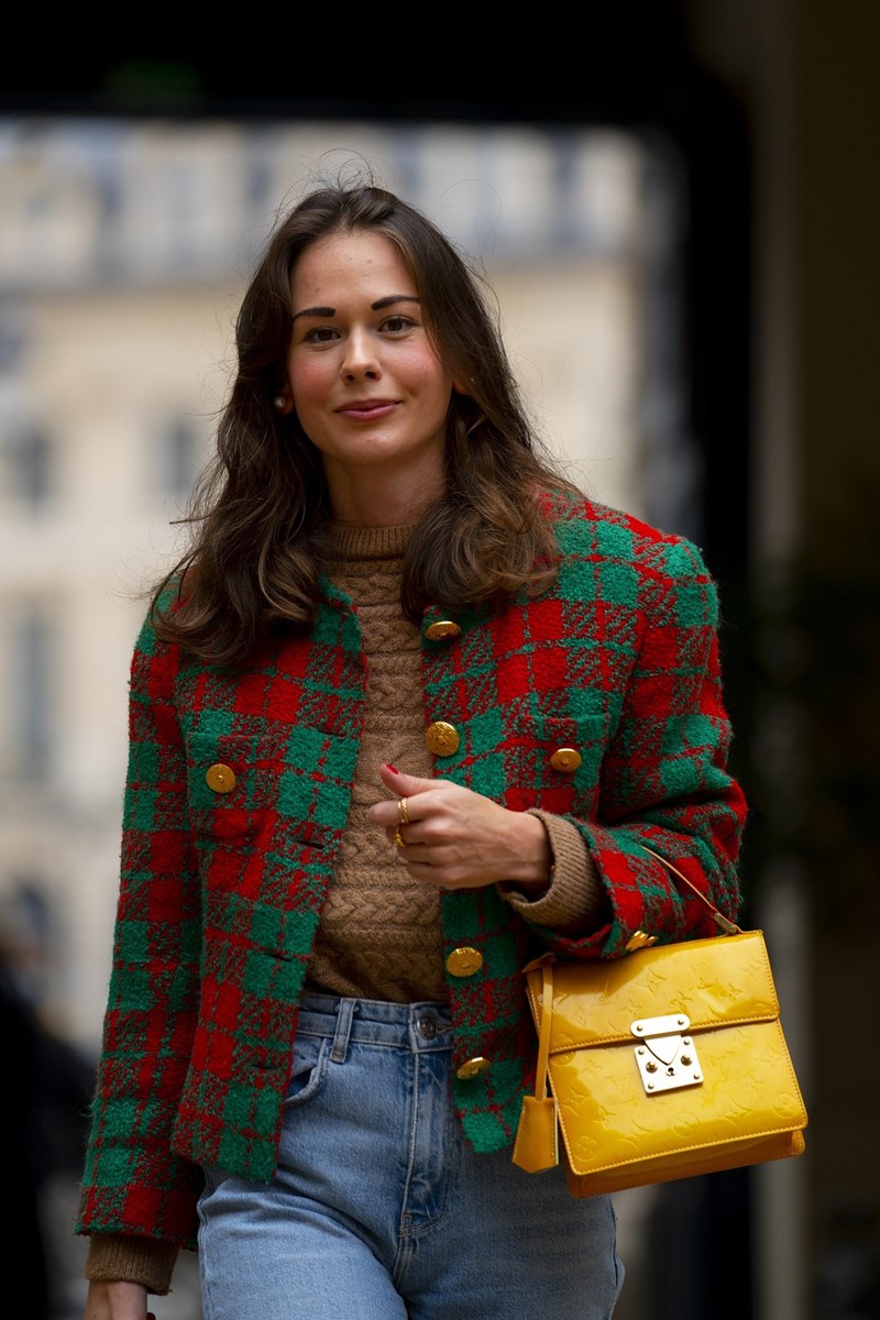 Pop Of Color: Το αξεσουάρ που υπόσχεται να βγάλει όλα τα look σου από την «basic zone» - εικόνα 2