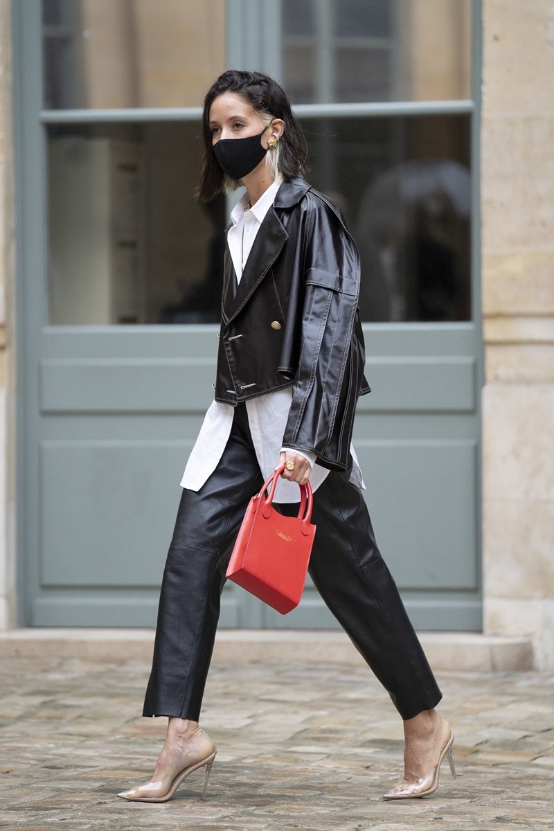 Pop Of Color: Το αξεσουάρ που υπόσχεται να βγάλει όλα τα look σου από την «basic zone» - εικόνα 1