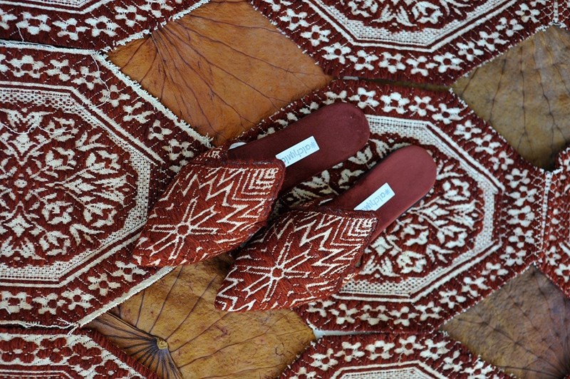 Τα ελληνικά vegan shoes που μας ταξιδεύουν στις παραδόσεις μας - εικόνα 2