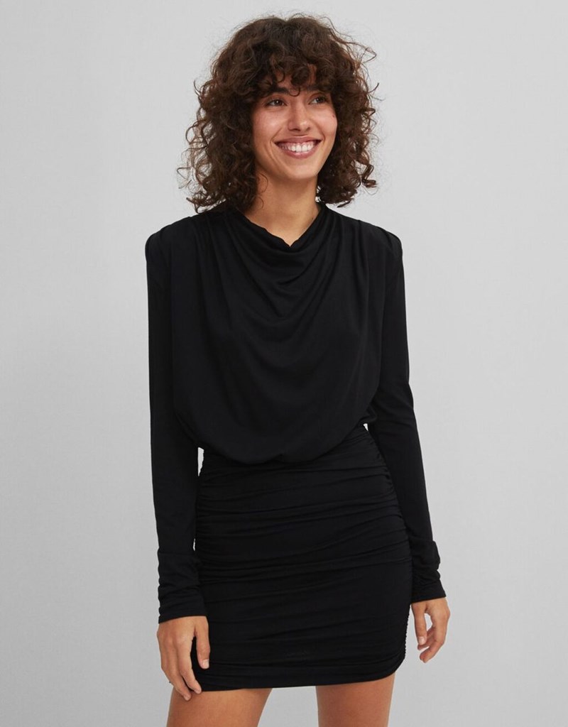 Μαύρο φόρεμα, Bershka.