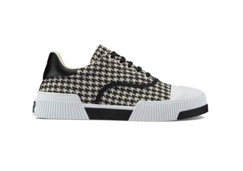 Sneaker πιε ντε πουλ, Dior.