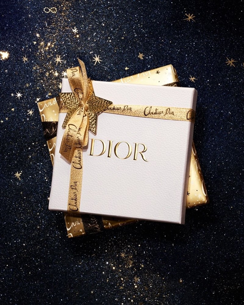 Ο οίκος Dior φέρνει τα Χριστούγεννα ένα βήμα πιο κοντά - εικόνα 2