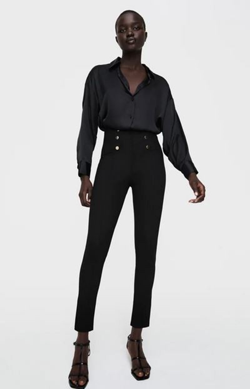 Κολάν με κουμπιά, Zara.