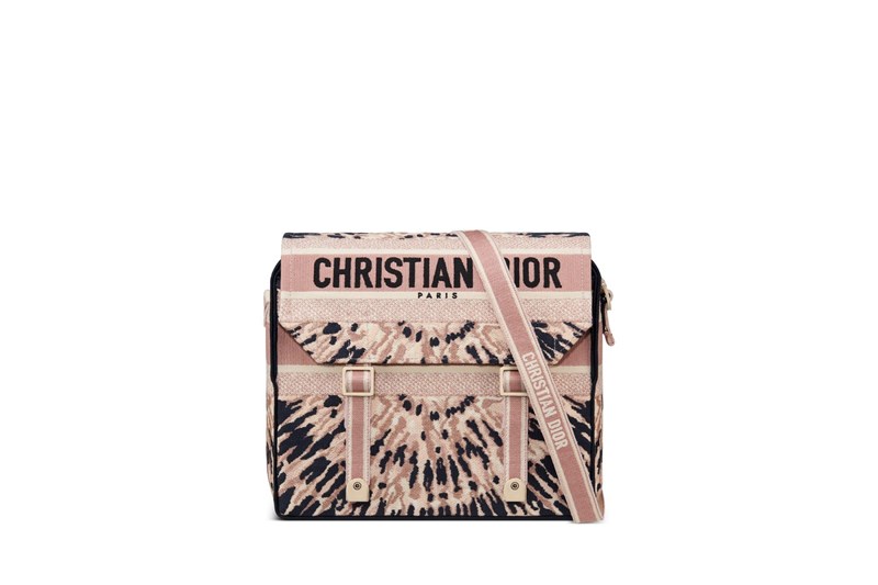 Μια ωδή στο tie-dye από τον οίκο Dior - εικόνα 8