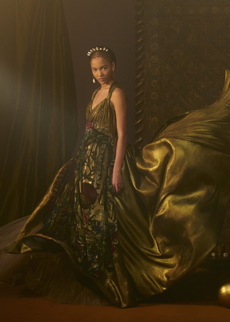 Η Haute Couture SS21 συλλογή του οίκου Dior ήταν γεμάτη μυστήριο και ερωτισμό - εικόνα 34