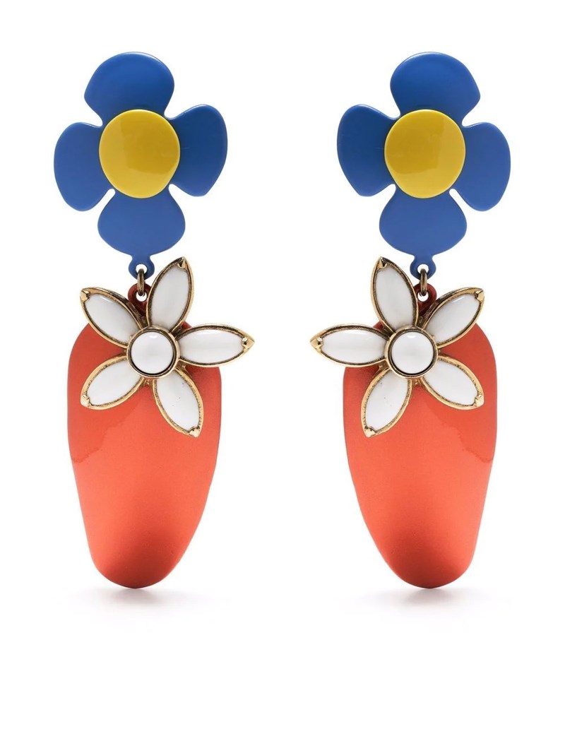 Άνοιξη χωρίς floral δεν γίνεται! 10 κομμάτια για να μπεις στο πιο «λουλουδένιο» mood - εικόνα 3