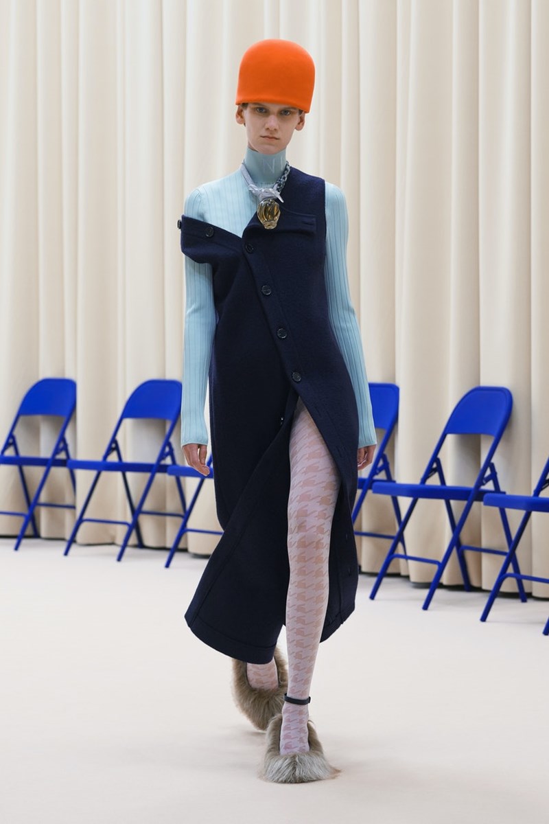 Αυτά είναι τα ωραιότερα looks (μέχρι στιγμής!) από την Εβδομάδα Μόδας του Παρισιού - εικόνα 8