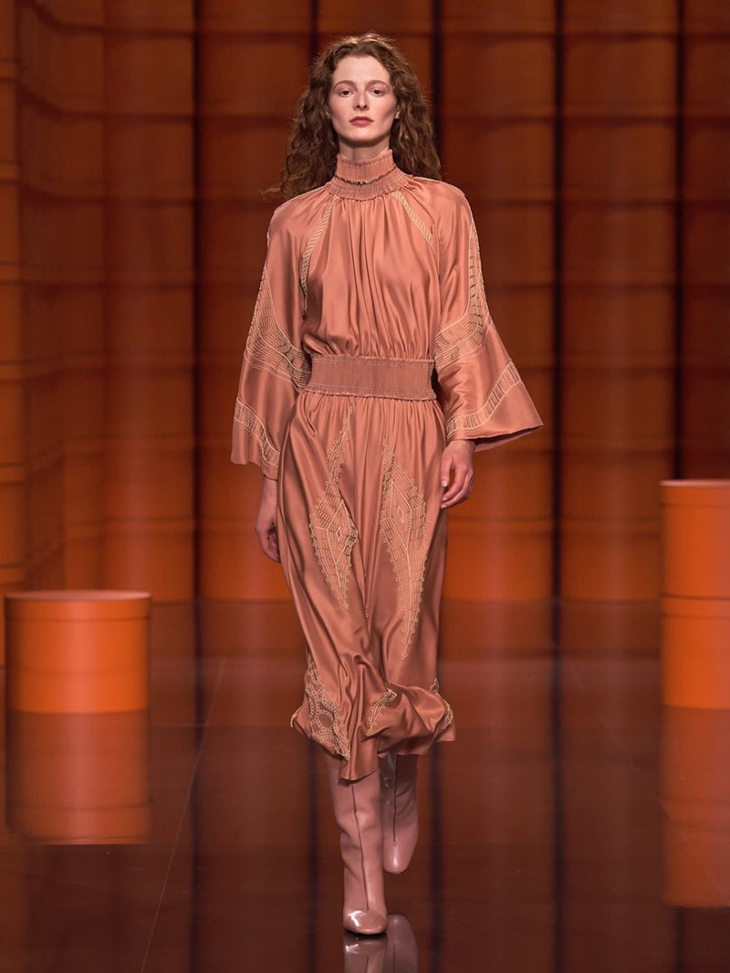 Αυτά είναι τα ωραιότερα looks (μέχρι στιγμής!) από την Εβδομάδα Μόδας του Παρισιού - εικόνα 10